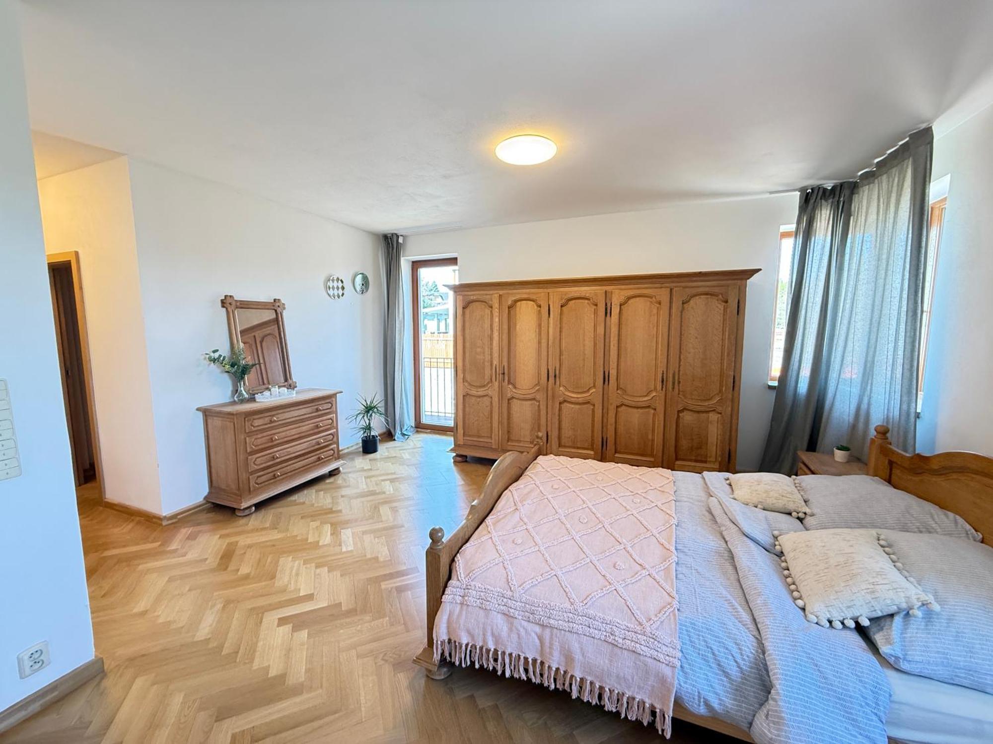 Apartment Familyvilla, New 4 Luxury Big Apartments, Parking