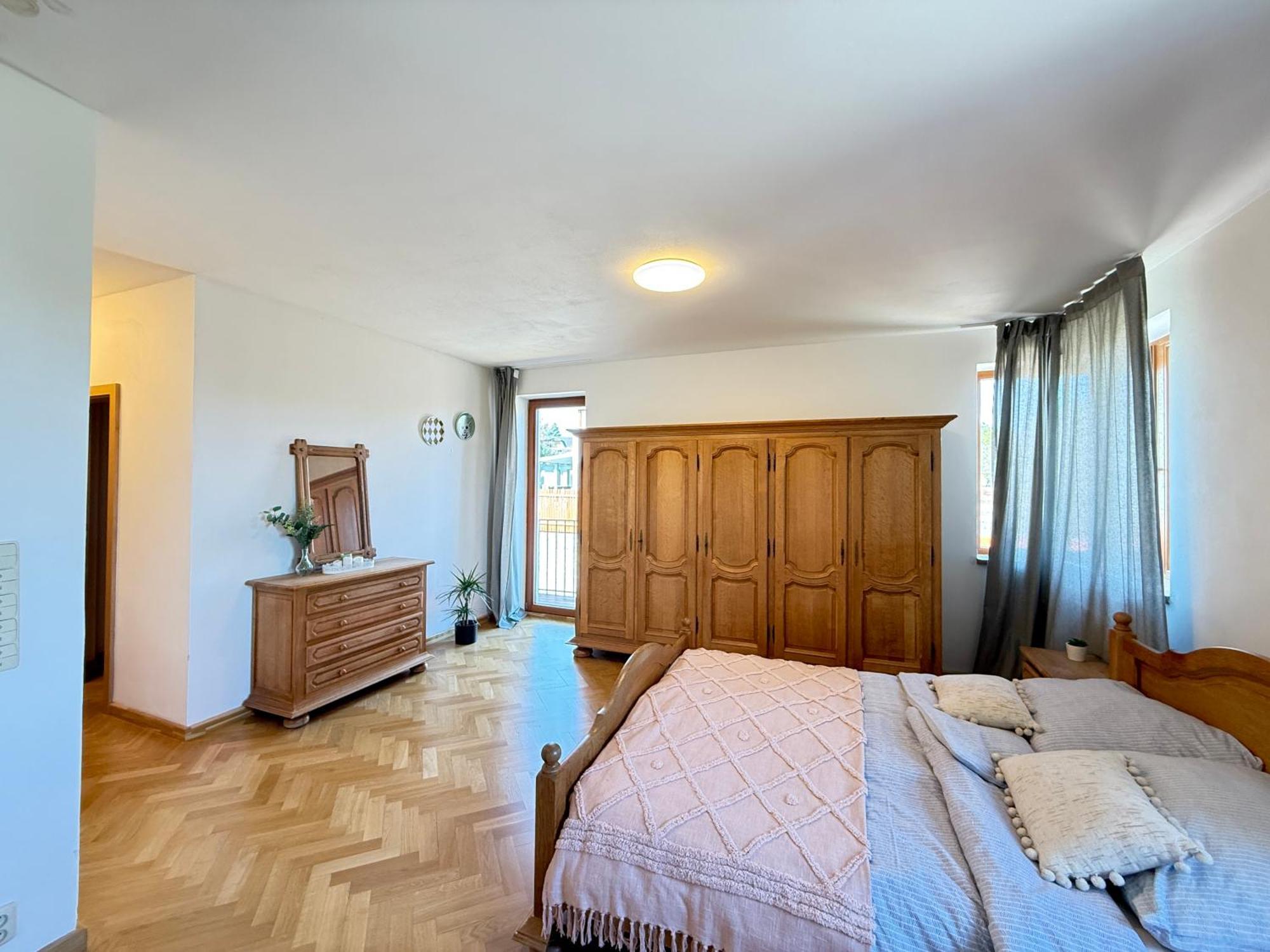 Apartment Familyvilla, New 4 Luxury Big Apartments, Parking *