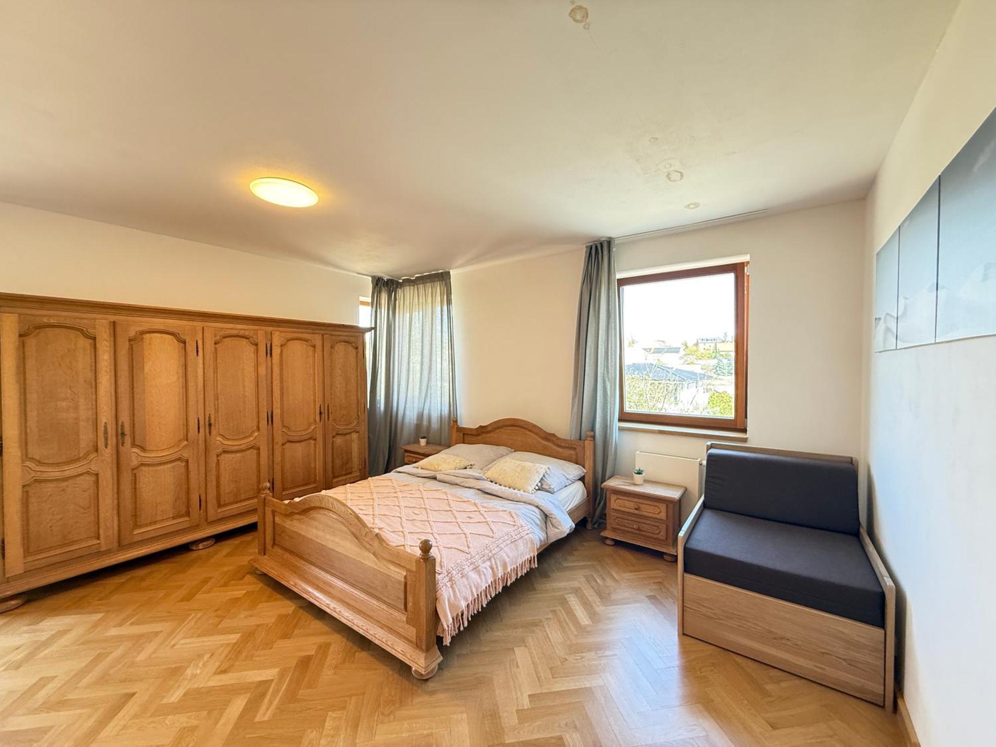 Familyvilla, New 4 Luxury Big Apartments, Parking Apartment