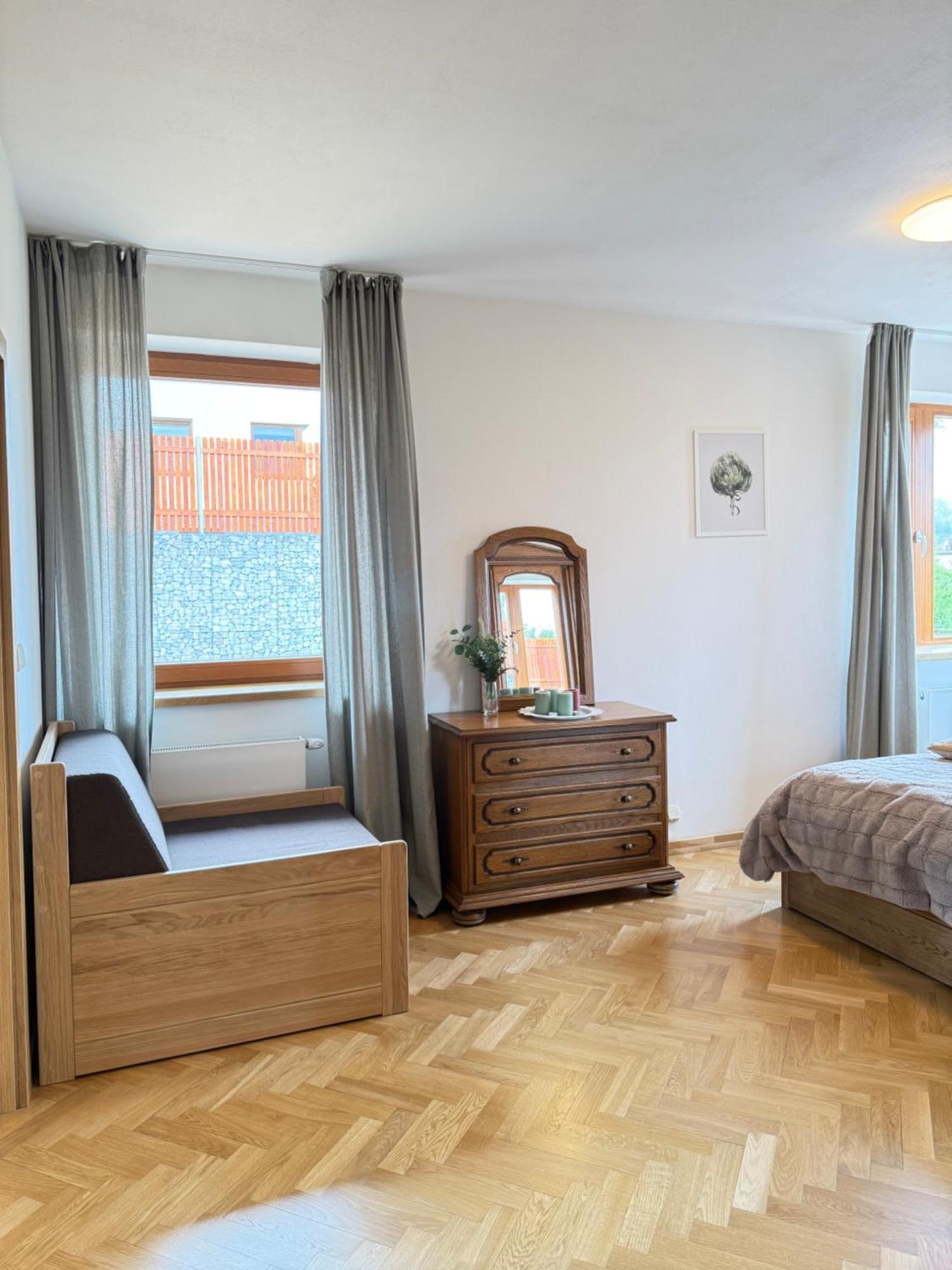 Familyvilla, New 4 Luxury Big Apartments, Parking Apartment *