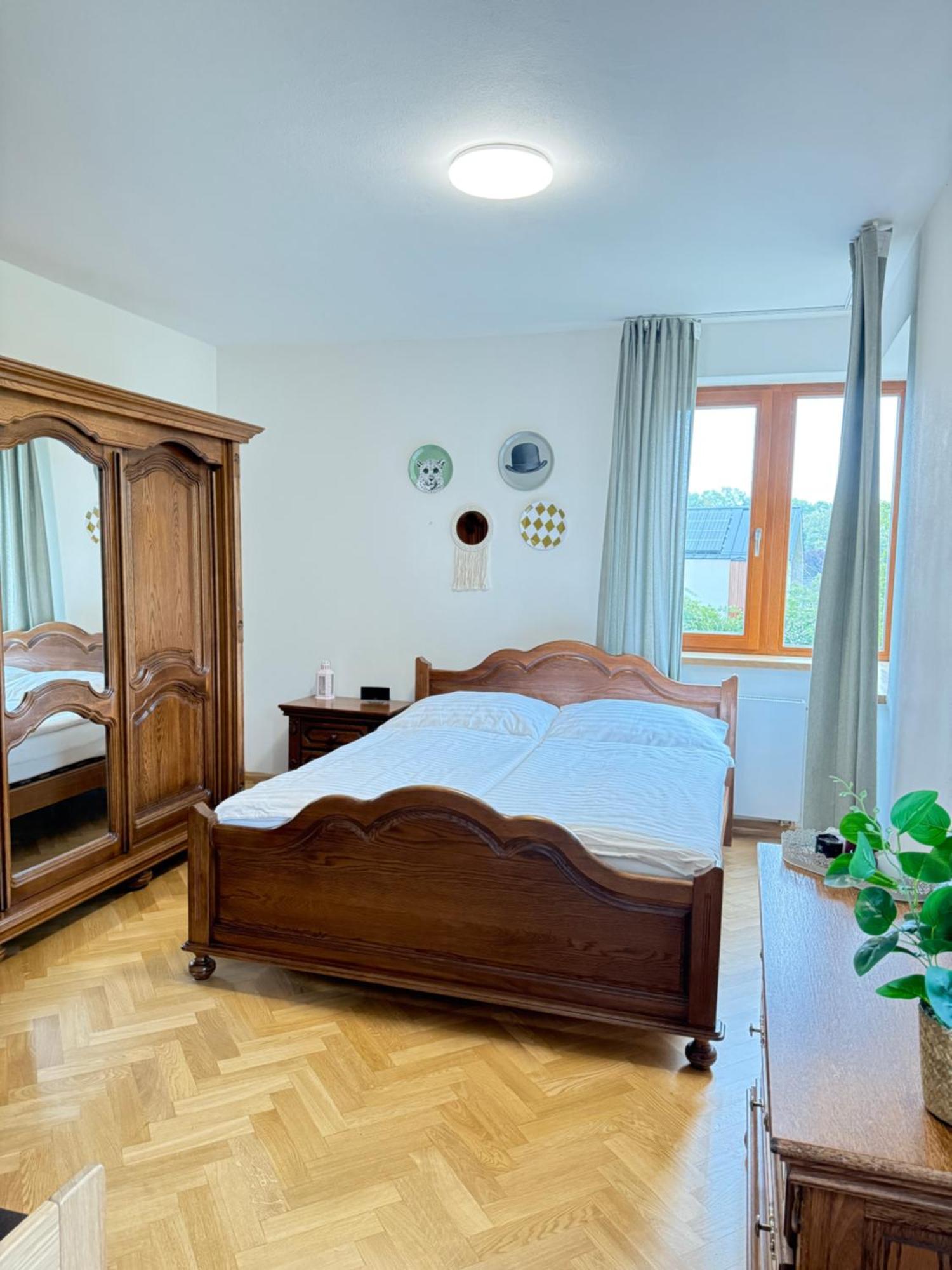 Apartment Familyvilla, New 4 Luxury Big Apartments, Parking Prag