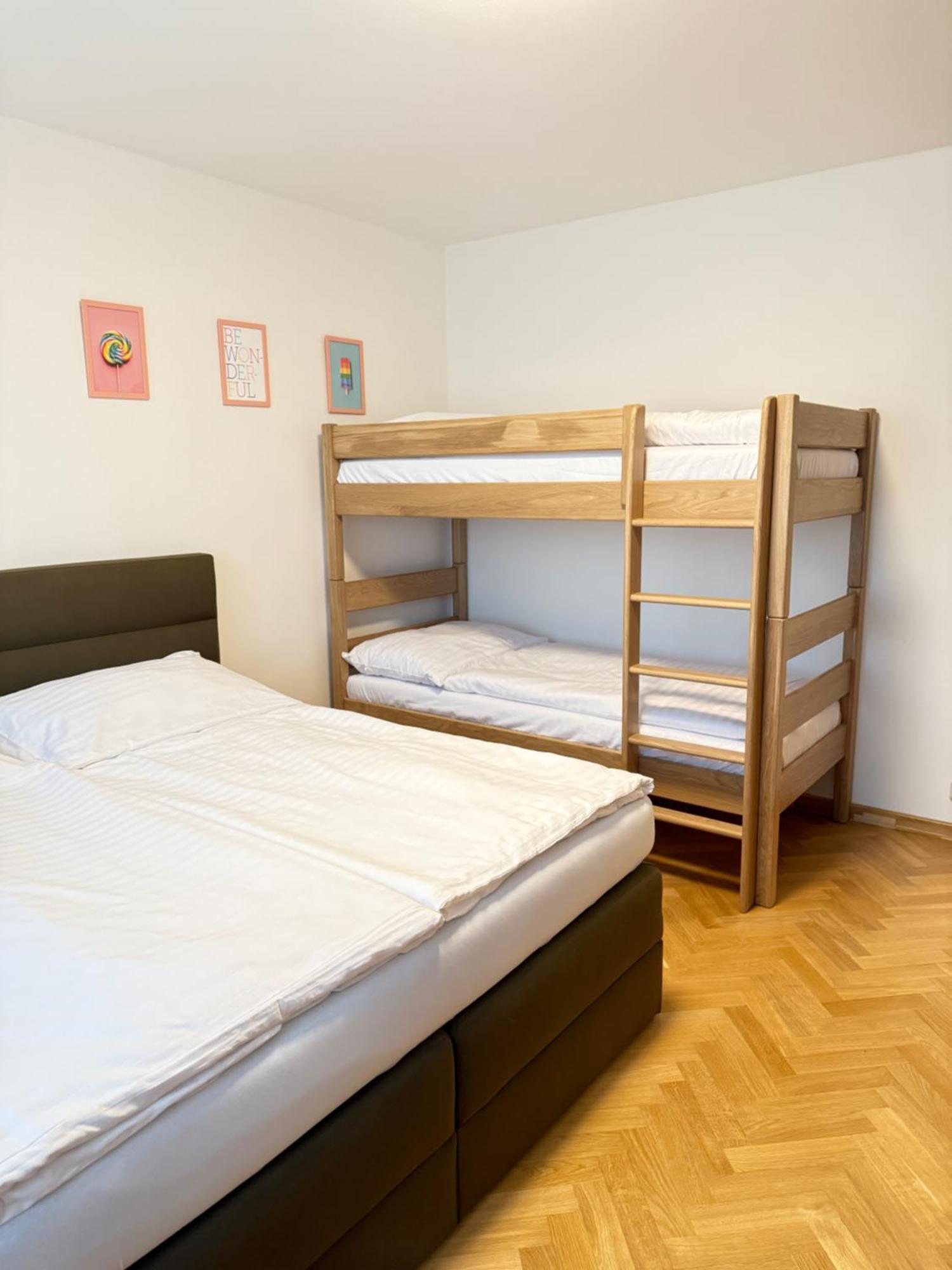 Apartmán Familyvilla, New 4 Luxury Big Apartments, Parking *